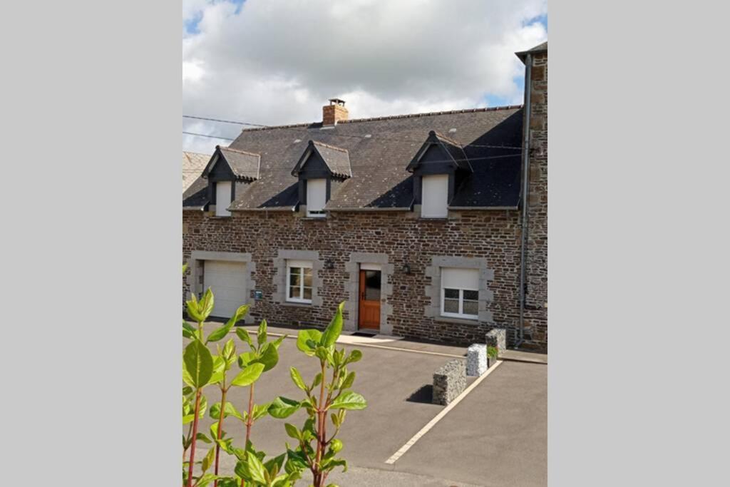 Le Petit Concise A 20Mn Du Mont Saint Michel Villa Bagian luar foto